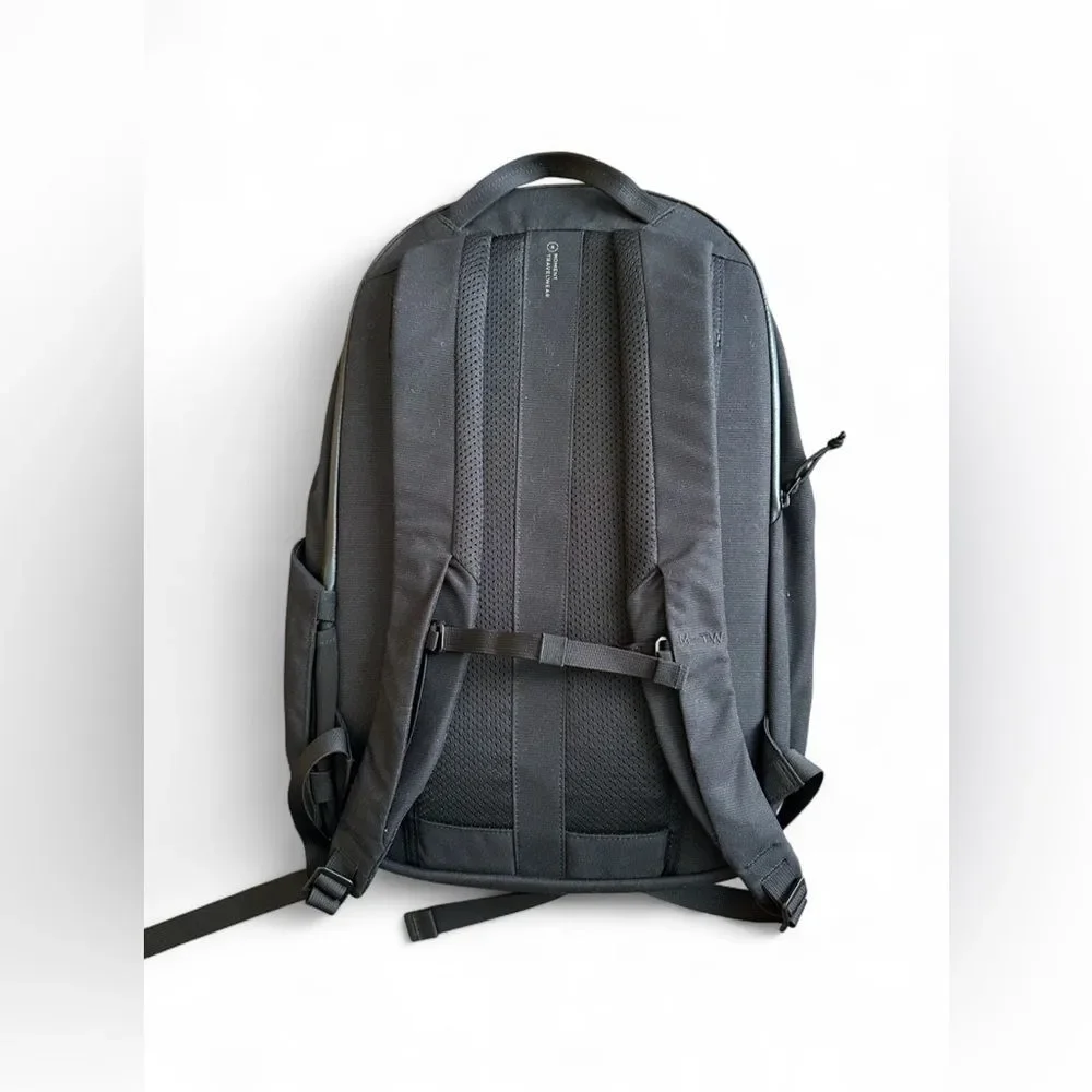 Moment MTW Travelwear Traveler Backpack 21L Minimalist Laptop Camera Travel Bag